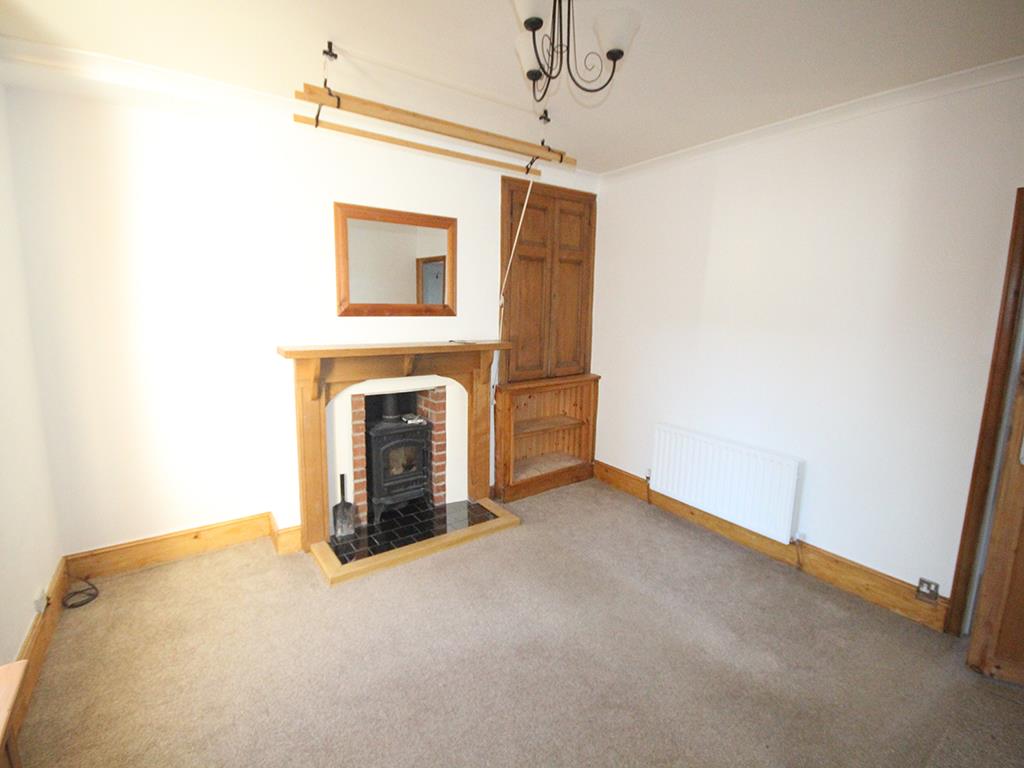 2 bedroom terraced house To Let in Earby - IMG_1163.jpg